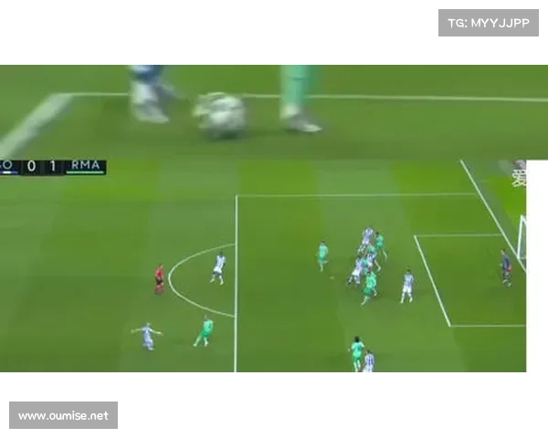 守门员扑点球技巧解析：判断方向的五大关键因素