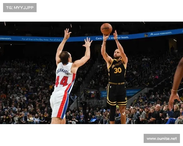 教你如何在关键时刻看懂NBA比赛提升观赛体验的技巧与分析方法